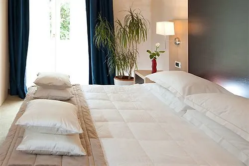 Hotel C-hotels Club 4*